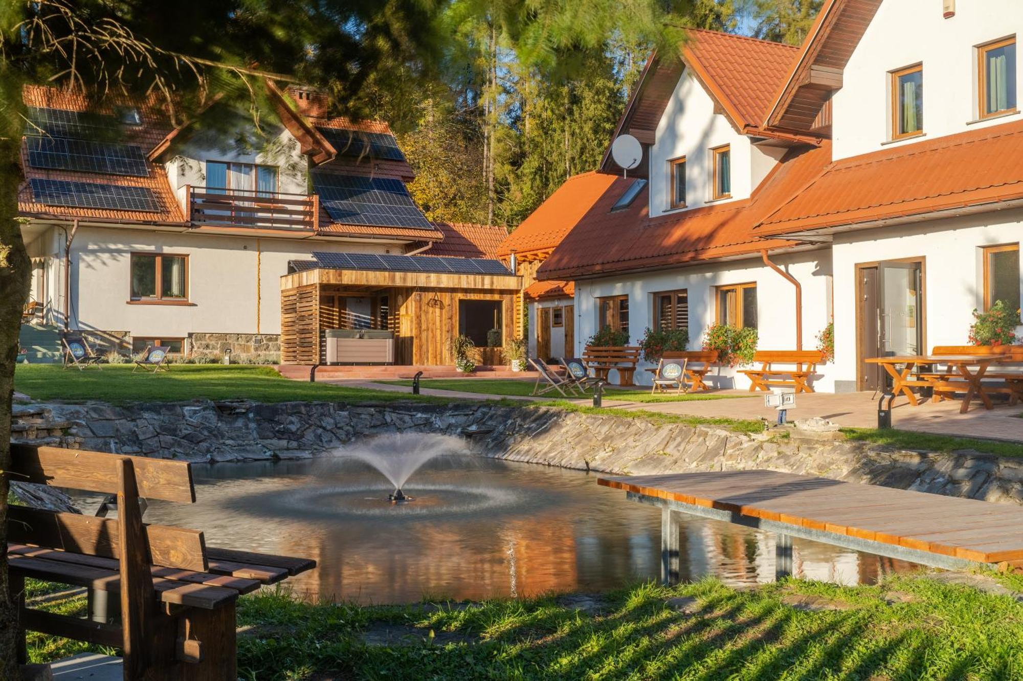 מלון Niedzica Base Camp Pieniny מראה חיצוני תמונה