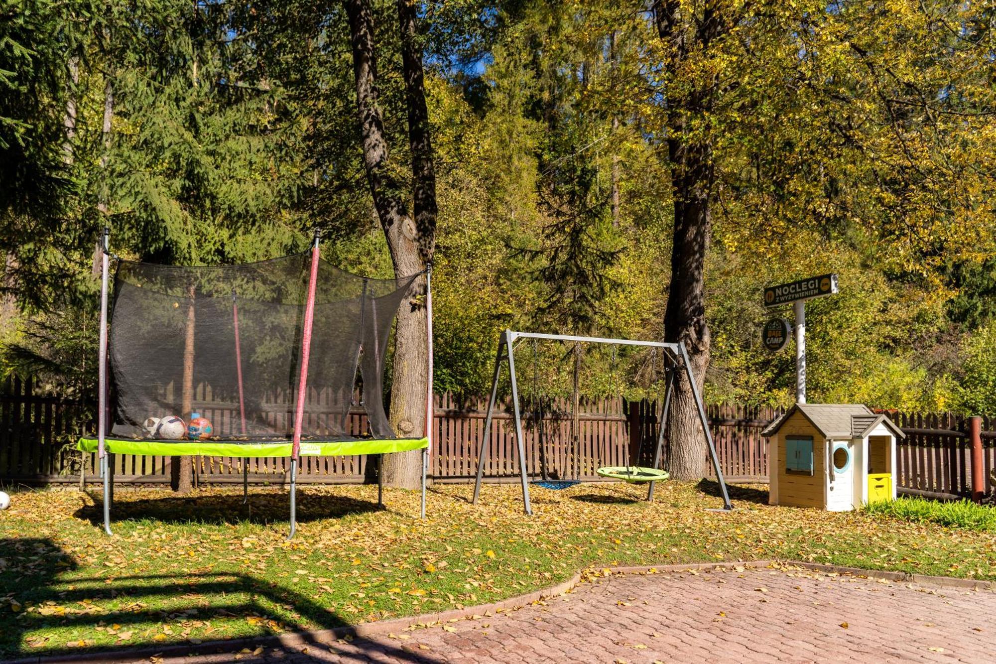 מלון Niedzica Base Camp Pieniny מראה חיצוני תמונה